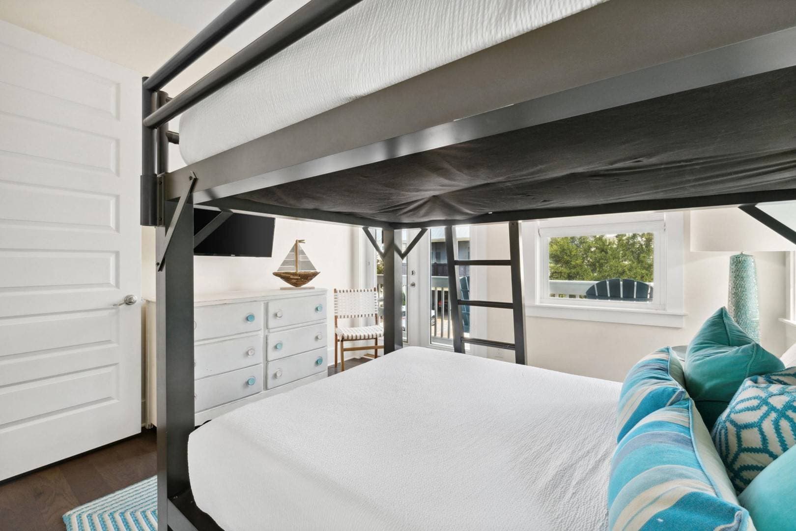 Reef Intermission - Image 20