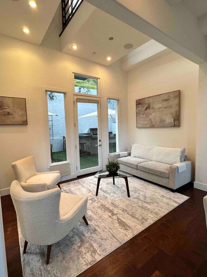 Beverly Haven Home  - Image 23