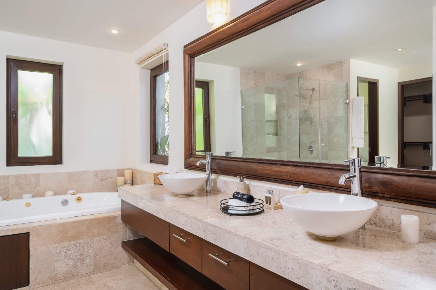 La Serenata - Image 22