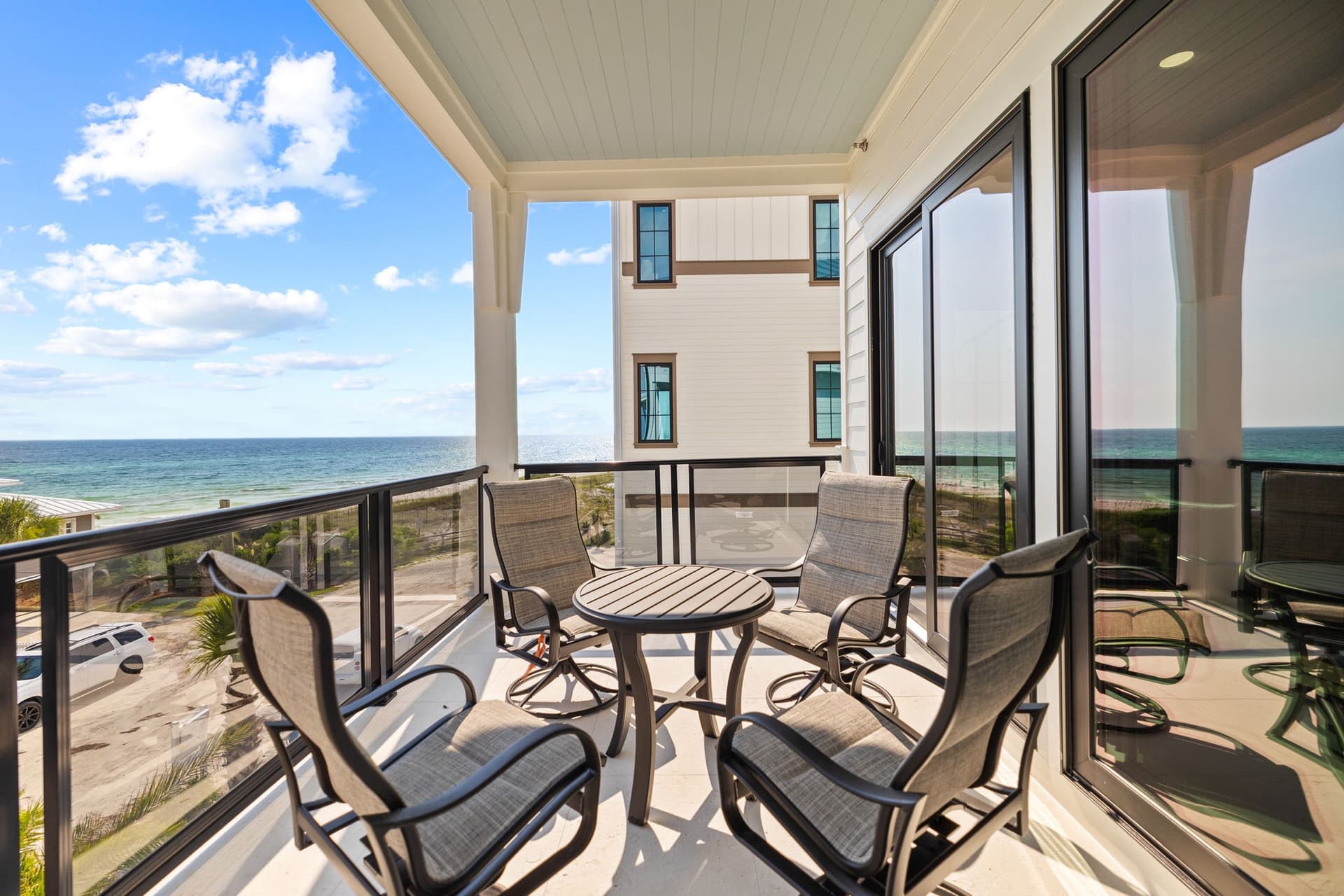 Emerald View - Image 35