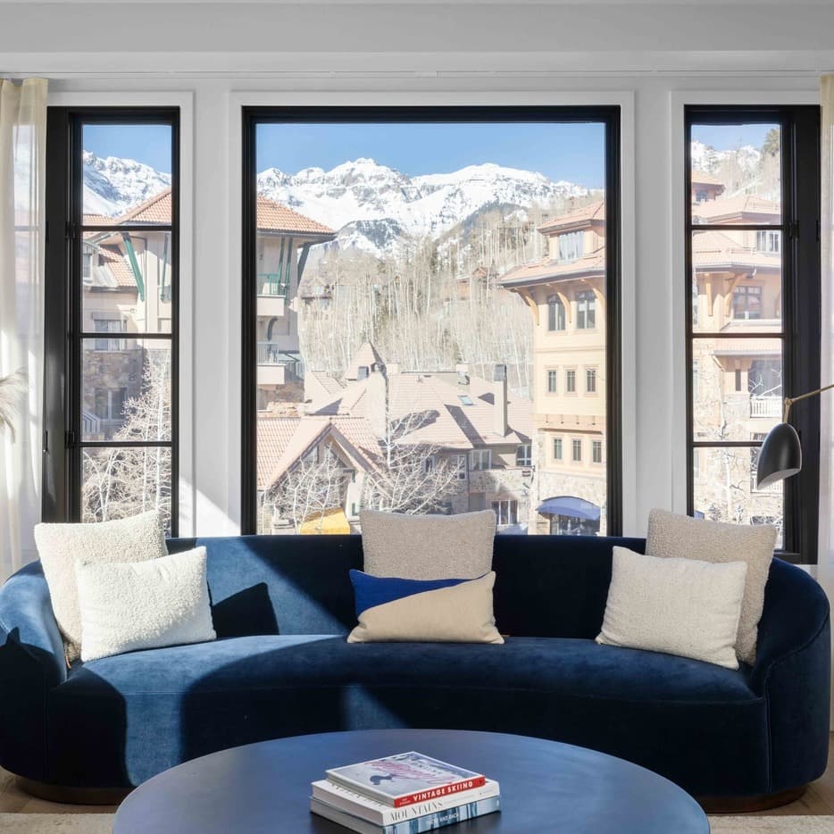 Sky High at the Plaza - Image 1