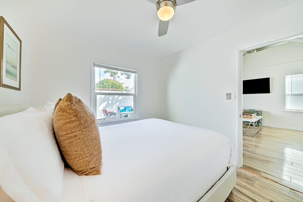 Retreat Compound - Image 36