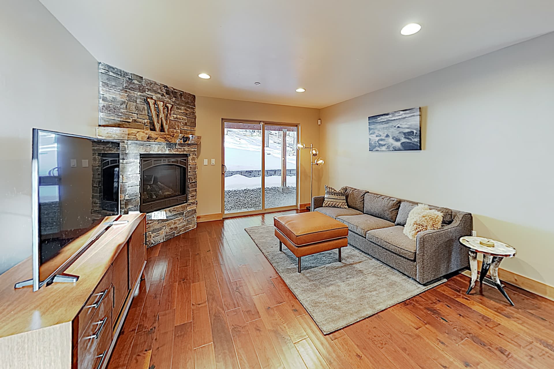 Luxury Mountain Retreat House - Image 19