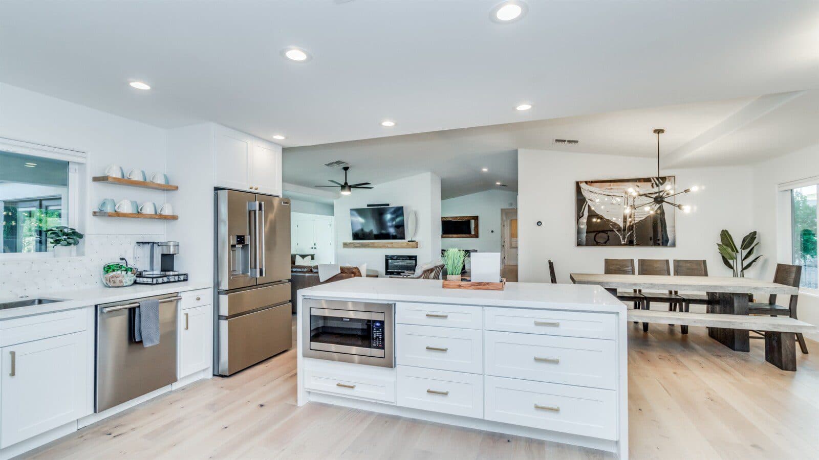 Elegance on the Green - Image 13