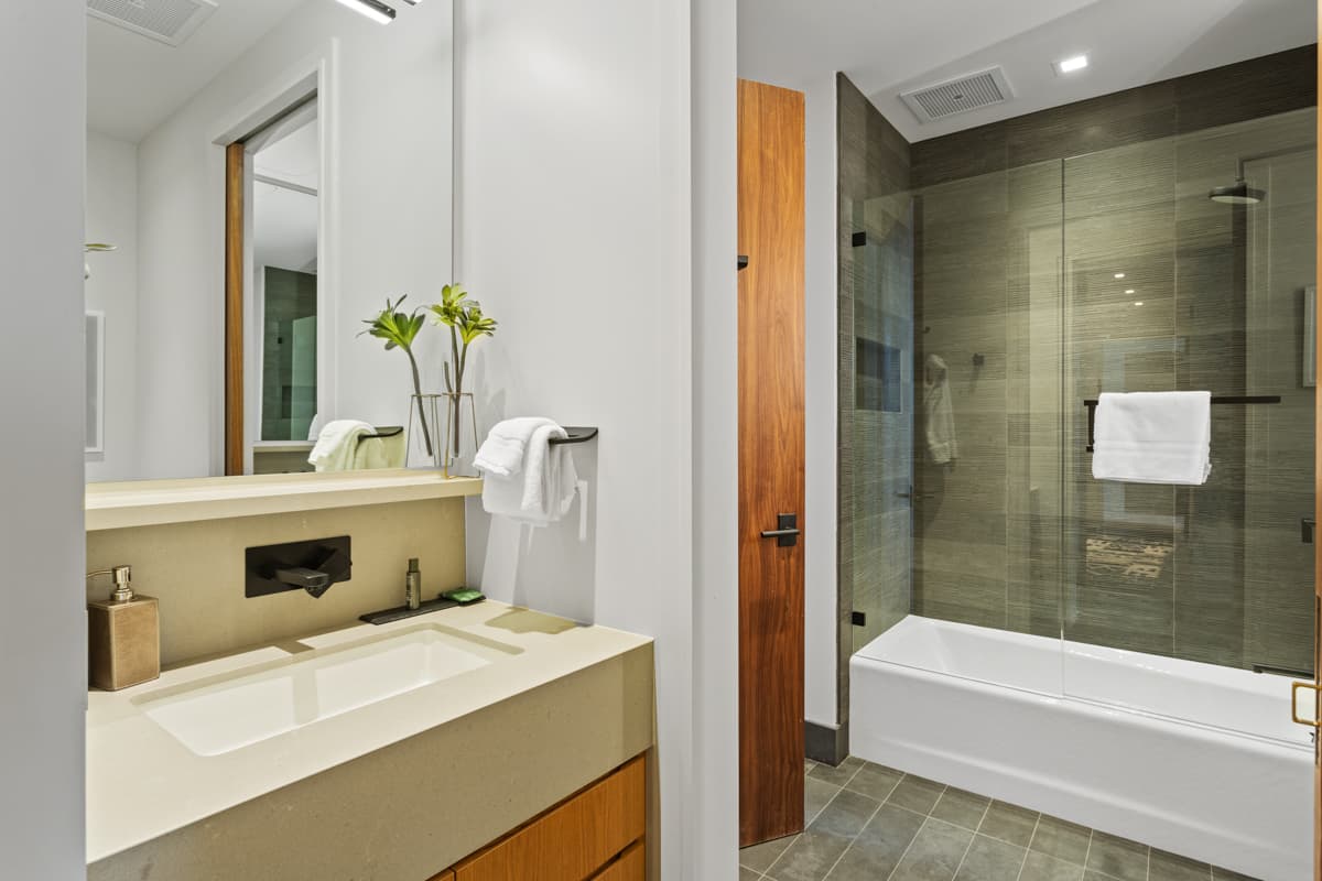 One Empire Pass #305 - Image 16