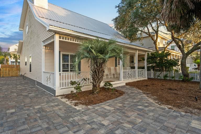 Hideaway Barracuda House - Image 2