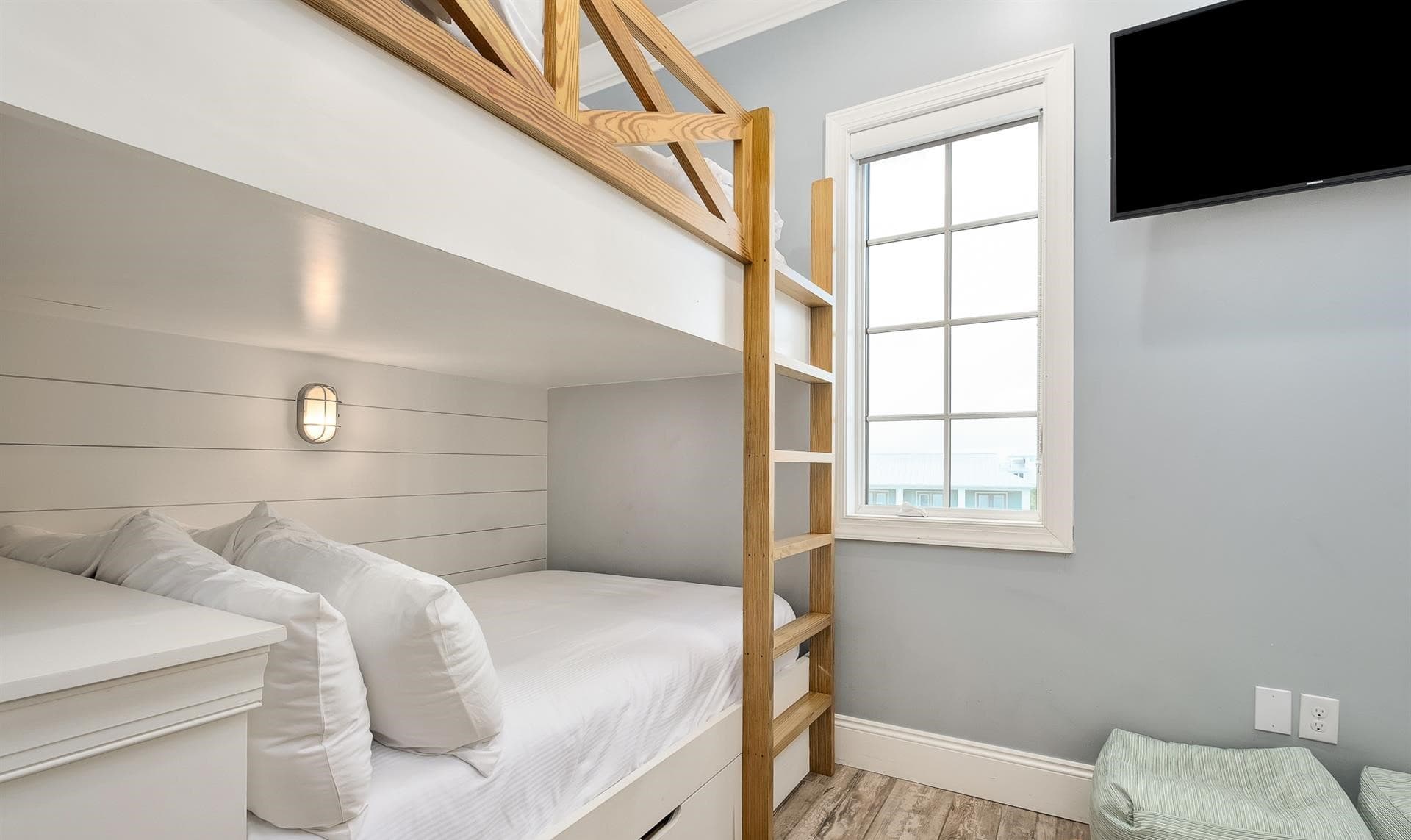 Beachfront Bliss - Image 35