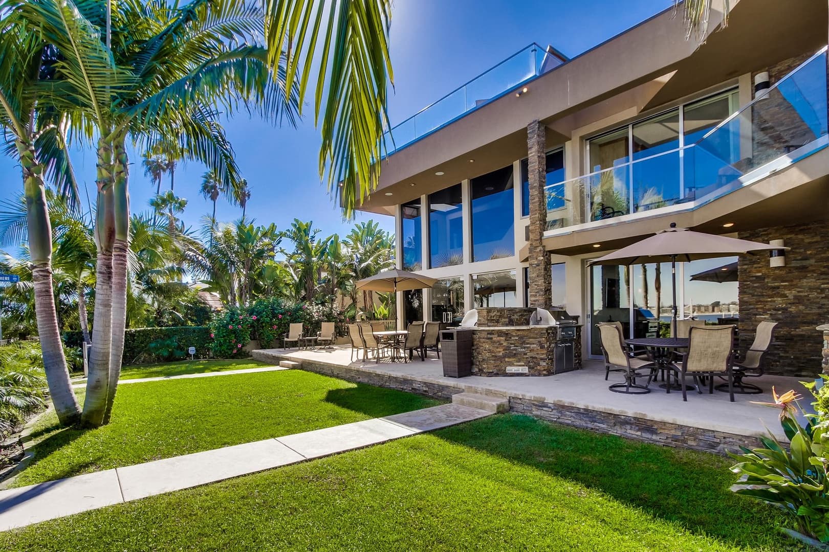 Villa on the Bay 6 - Image 1