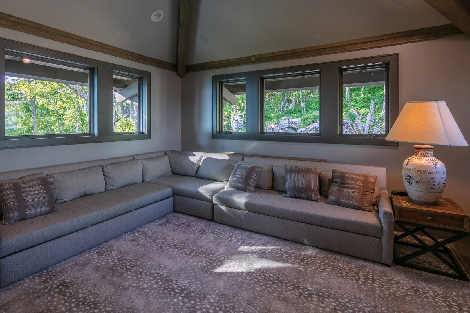 Outside Inn Place - Image 32