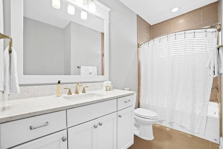 Blue Whale Bungalow - Image 30