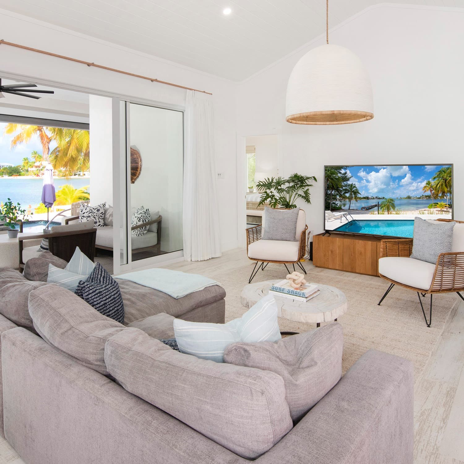 Fantasea and Guest Cottage - Image 1