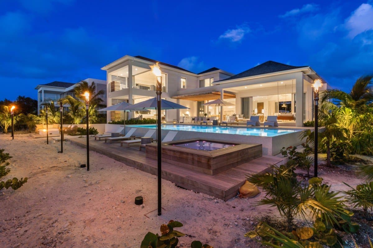 Grace Bay Five Bedroom Beachfront - Image 27