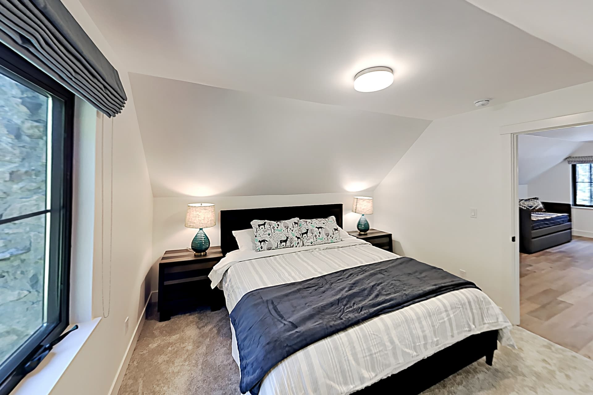 North Lake Adventure House - Image 11