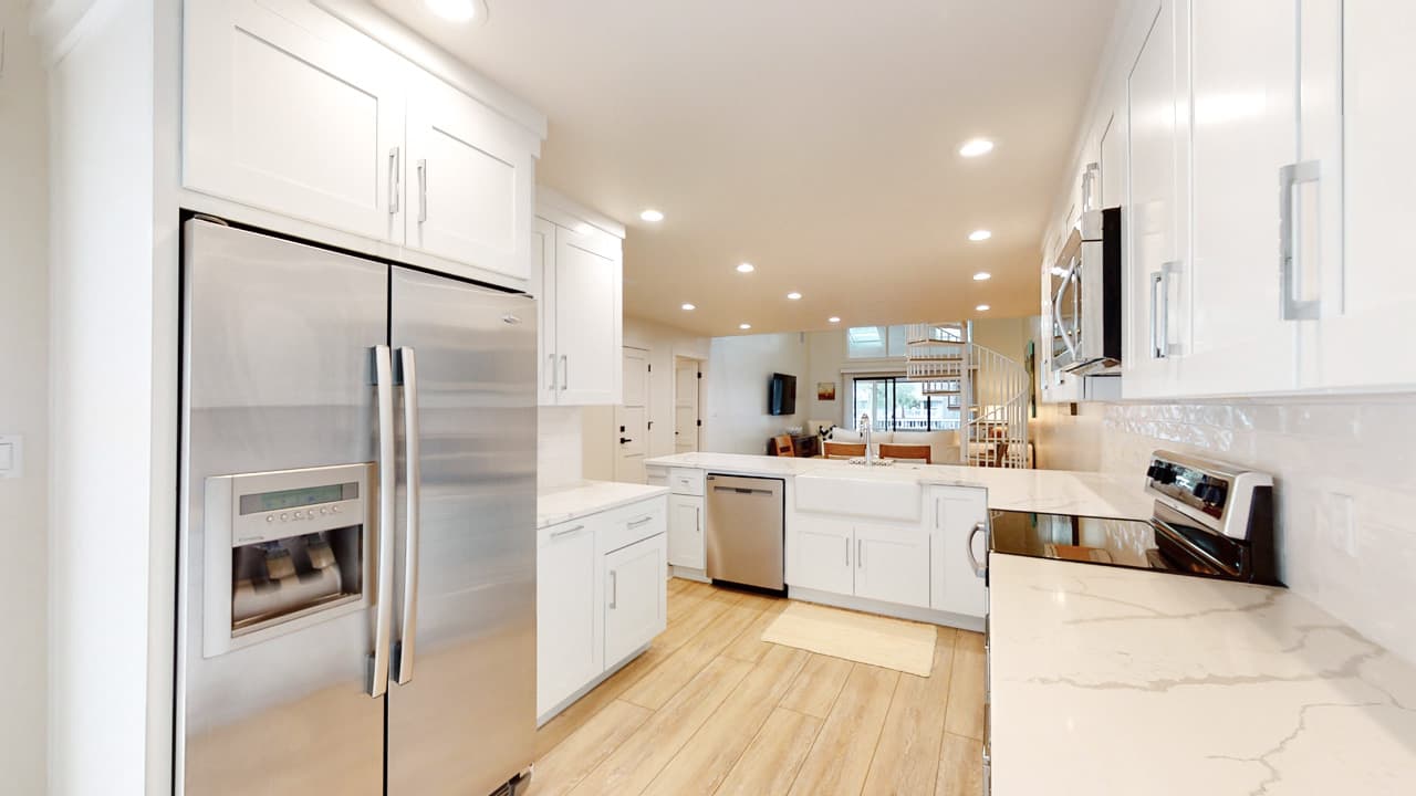 Blue Cove House - Image 4