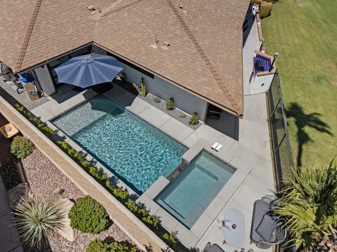 Edgy House - Image 2