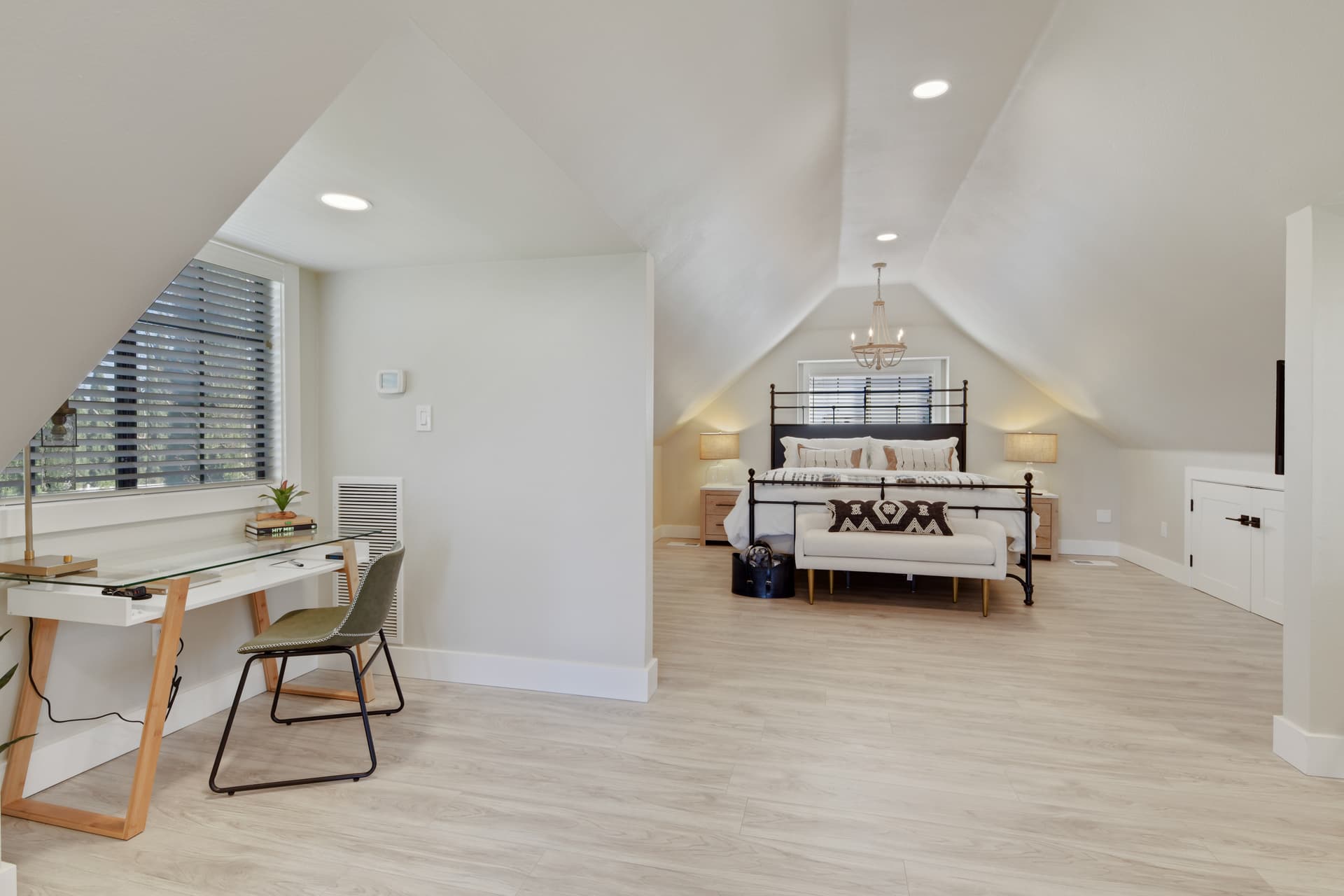 Laguna Hills Estate - Image 64