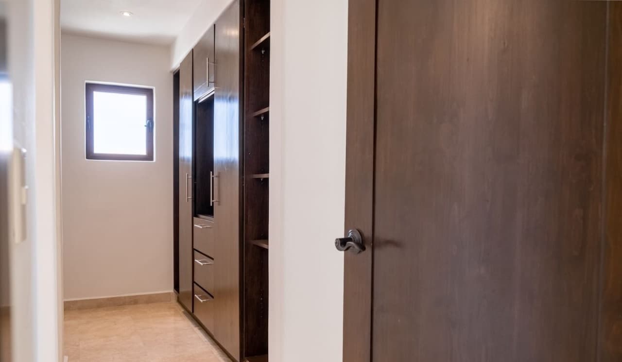 Ziva Condo - Image 52