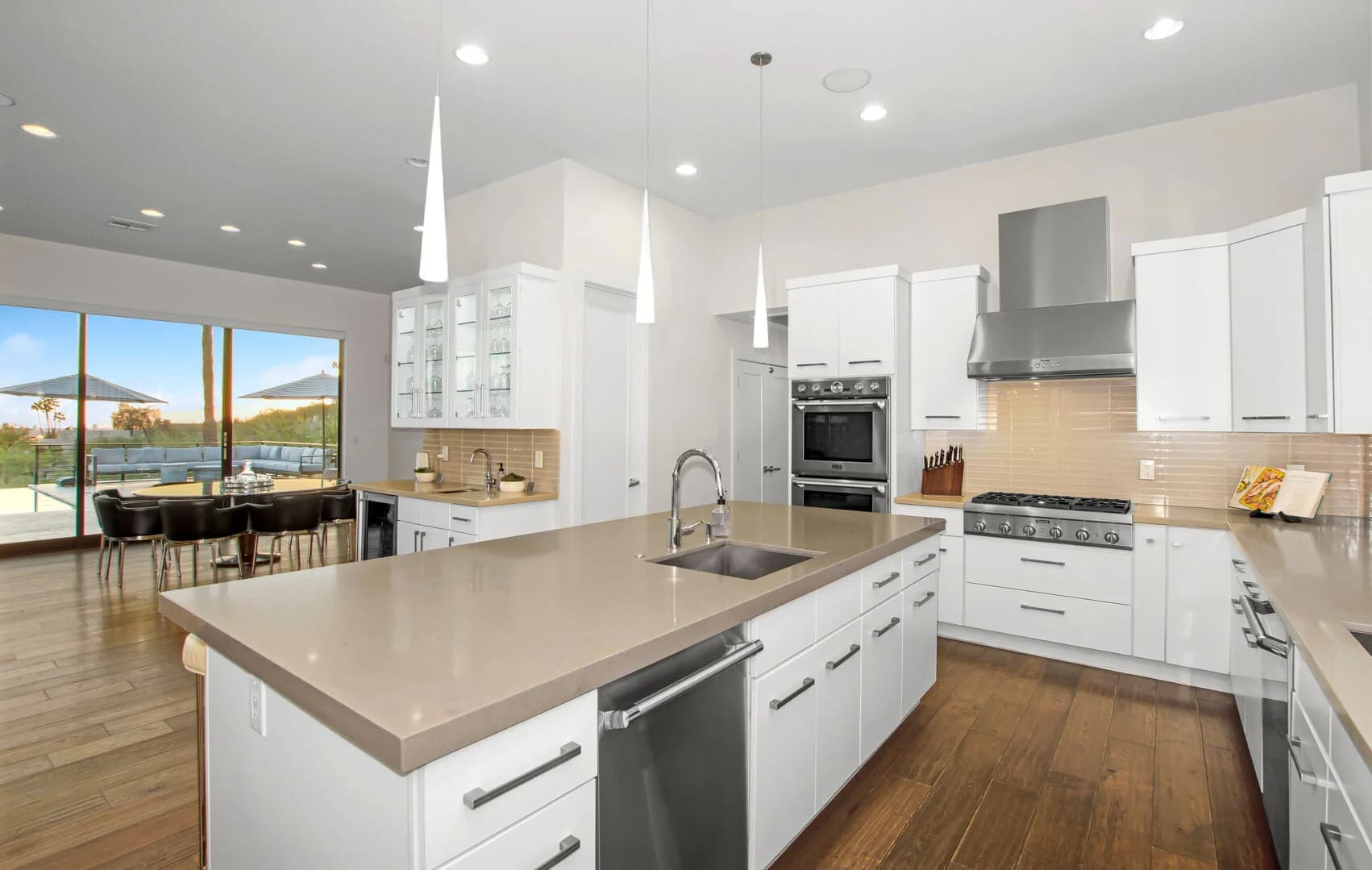 The Harlow - Image 13