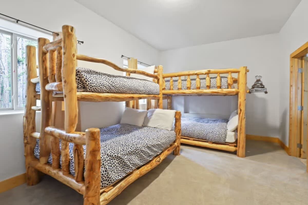 Serene Lodge - Image 36