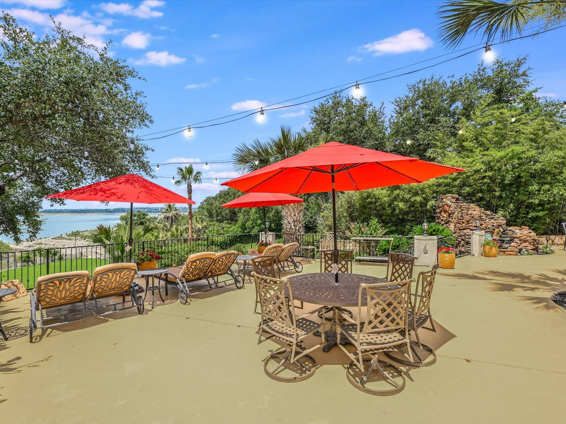 Palms on Lake Travis - Image 3