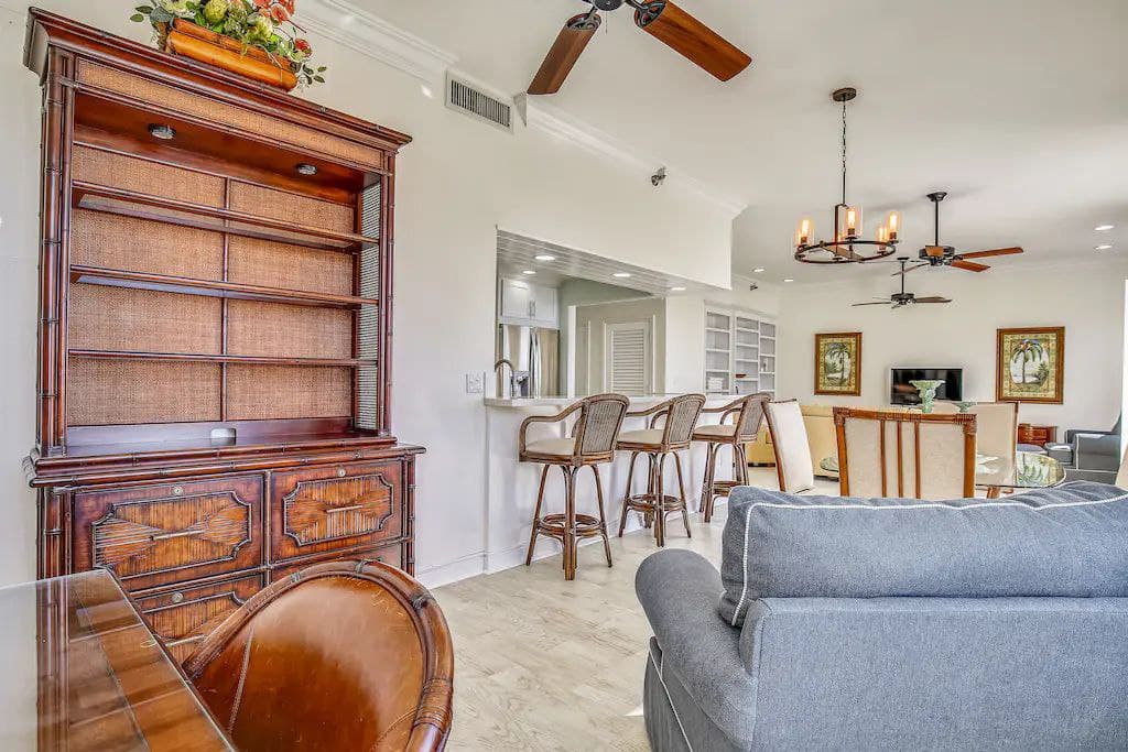 Sunset at Harbour Place - Image 5