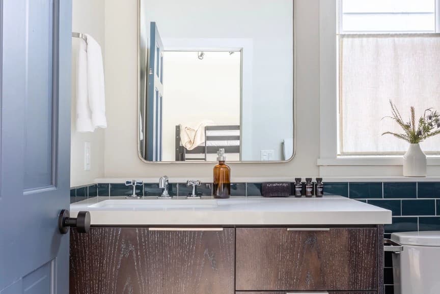 Chartreuse - Image 17