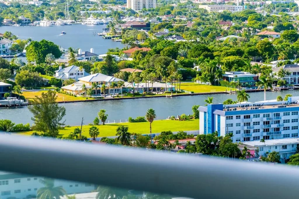 Horizon Condo #2108 - Image 95