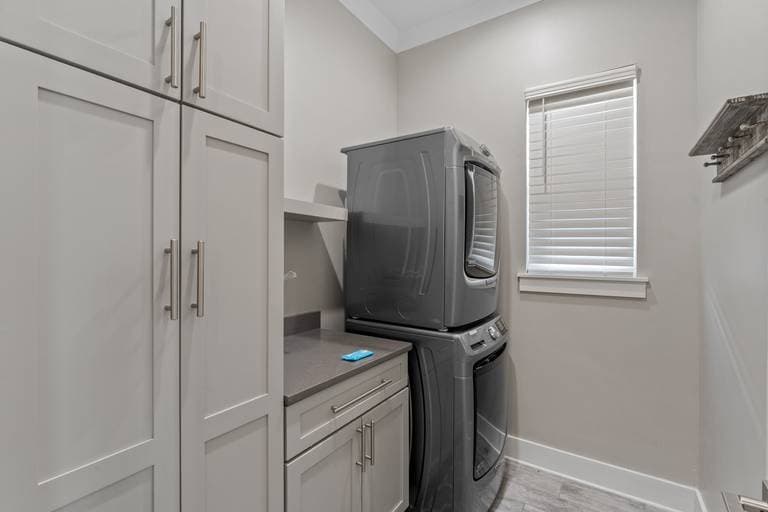 Aquaholic House - Image 38