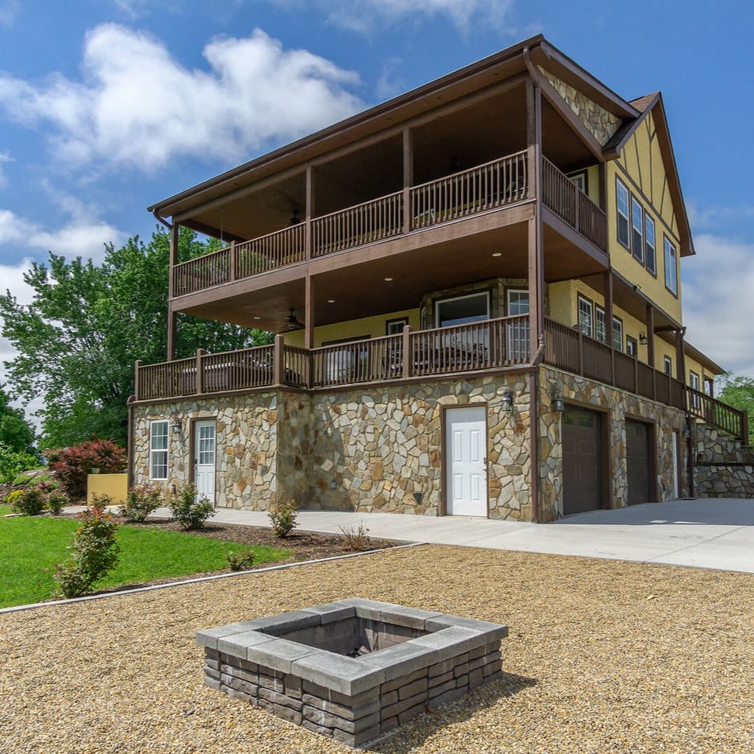 Main Street Manor - Image 1