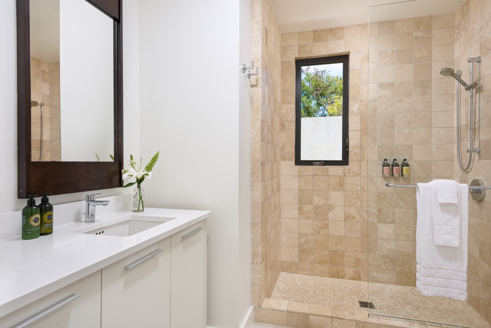 Bora Villa - Image 24