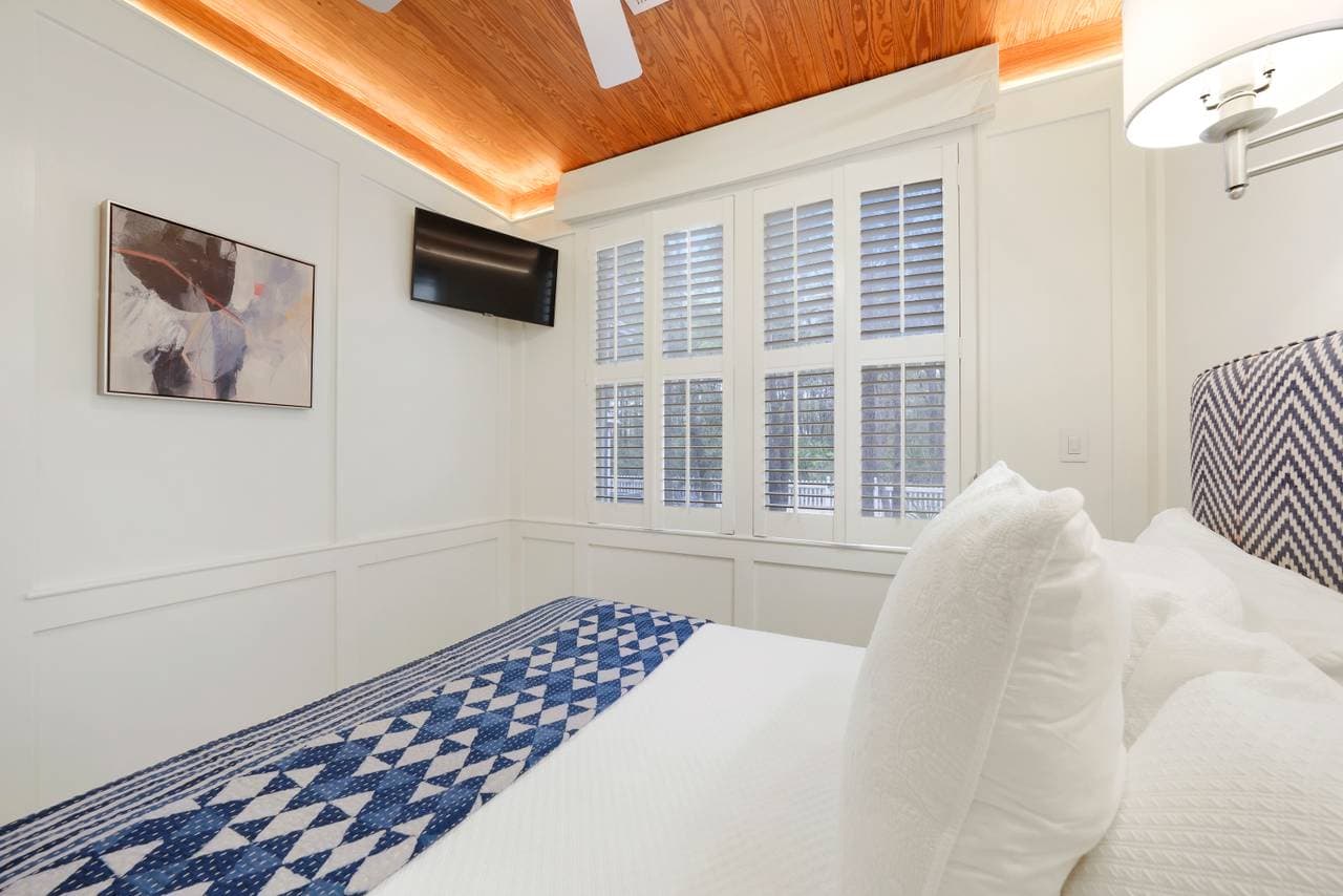 Little Lodge - Image 20