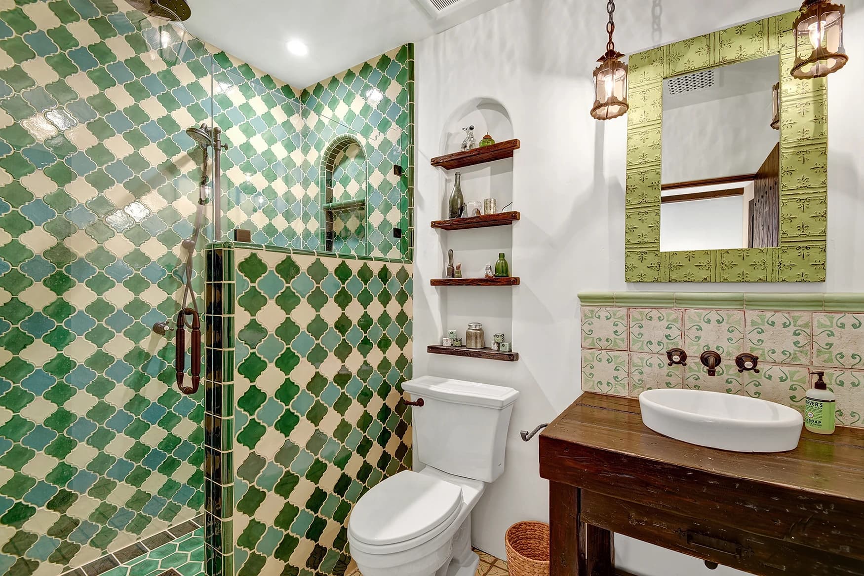 Dorado Vida Estate - Image 32