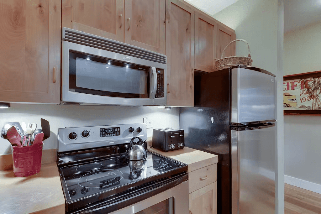 Wildflower Luxury - Image 11