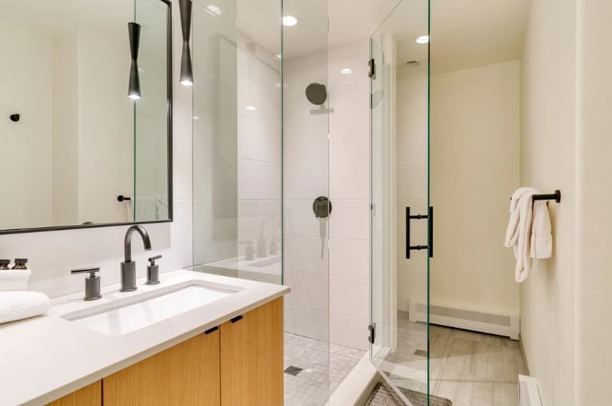 Emerald Elk at Village Creek - Image 14