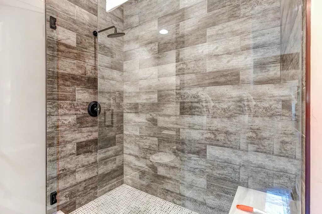 Alpine Retreat Home - Image 13