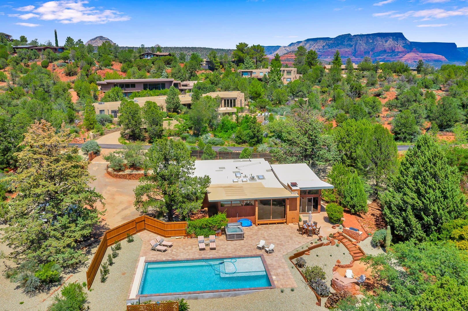 Cathedral Oasis - Image 32