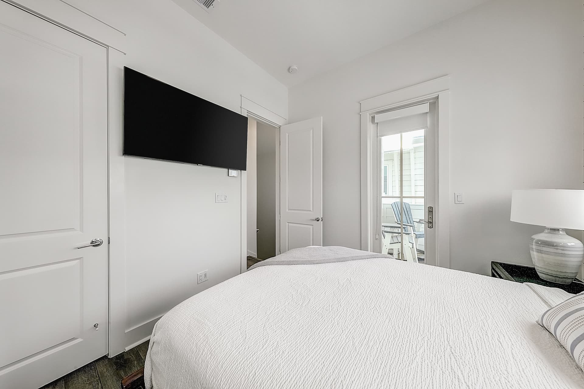 At Ease Home - Image 14