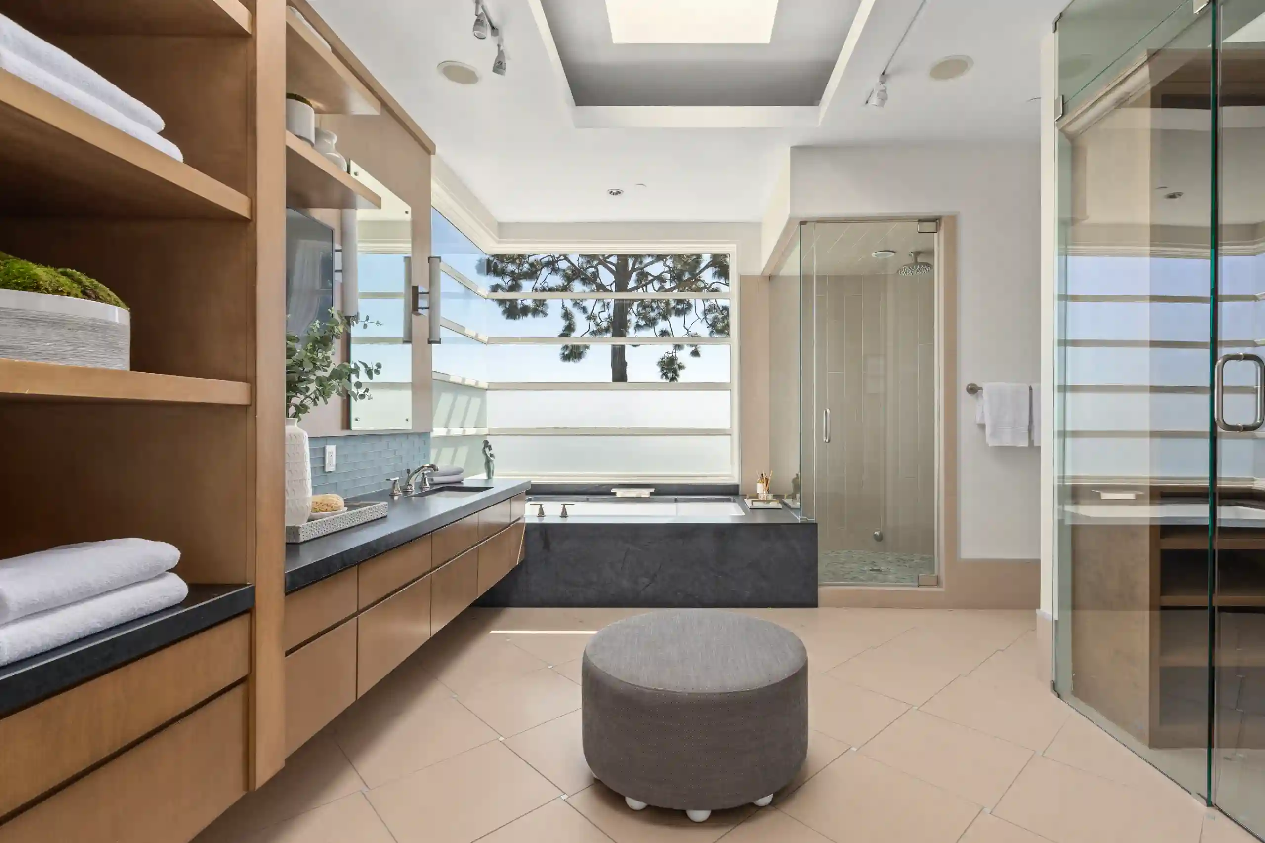 Trousdale Grand - Image 23