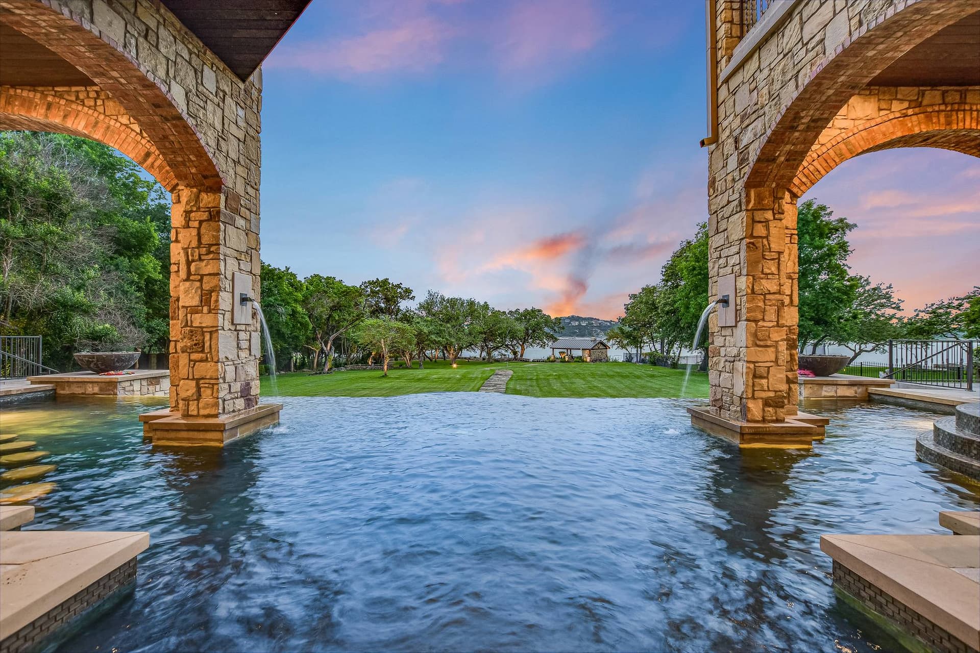 Sunset Point on Lake Travis - Image 45