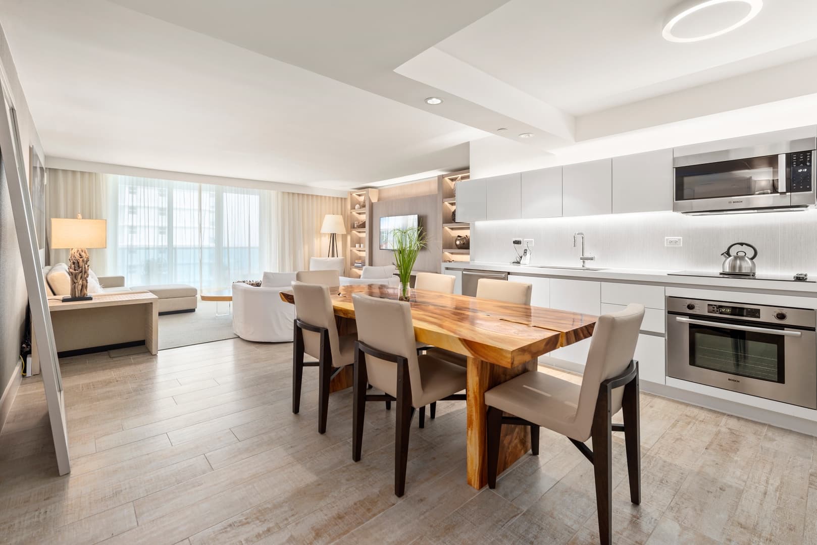 1 Hotel & Homes Condo #1015 - Image 5