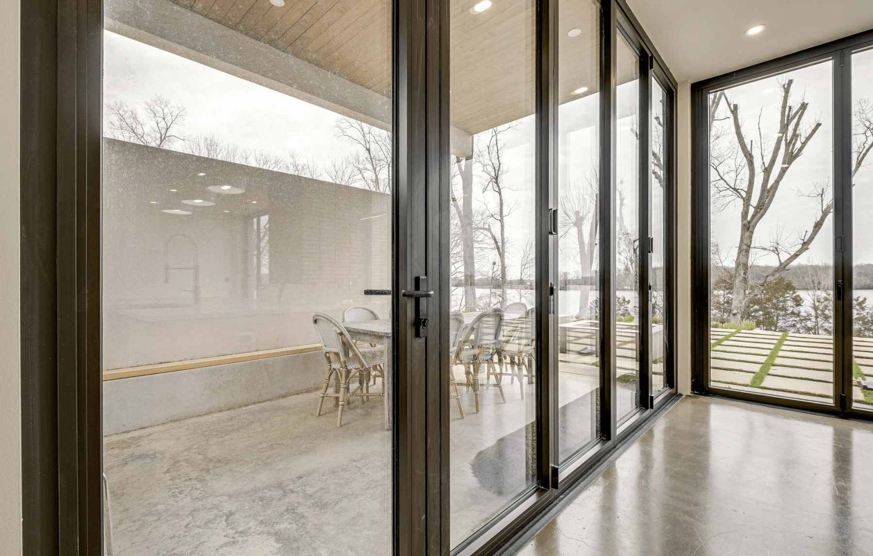 Nashville Lakeside Modern - Image 45