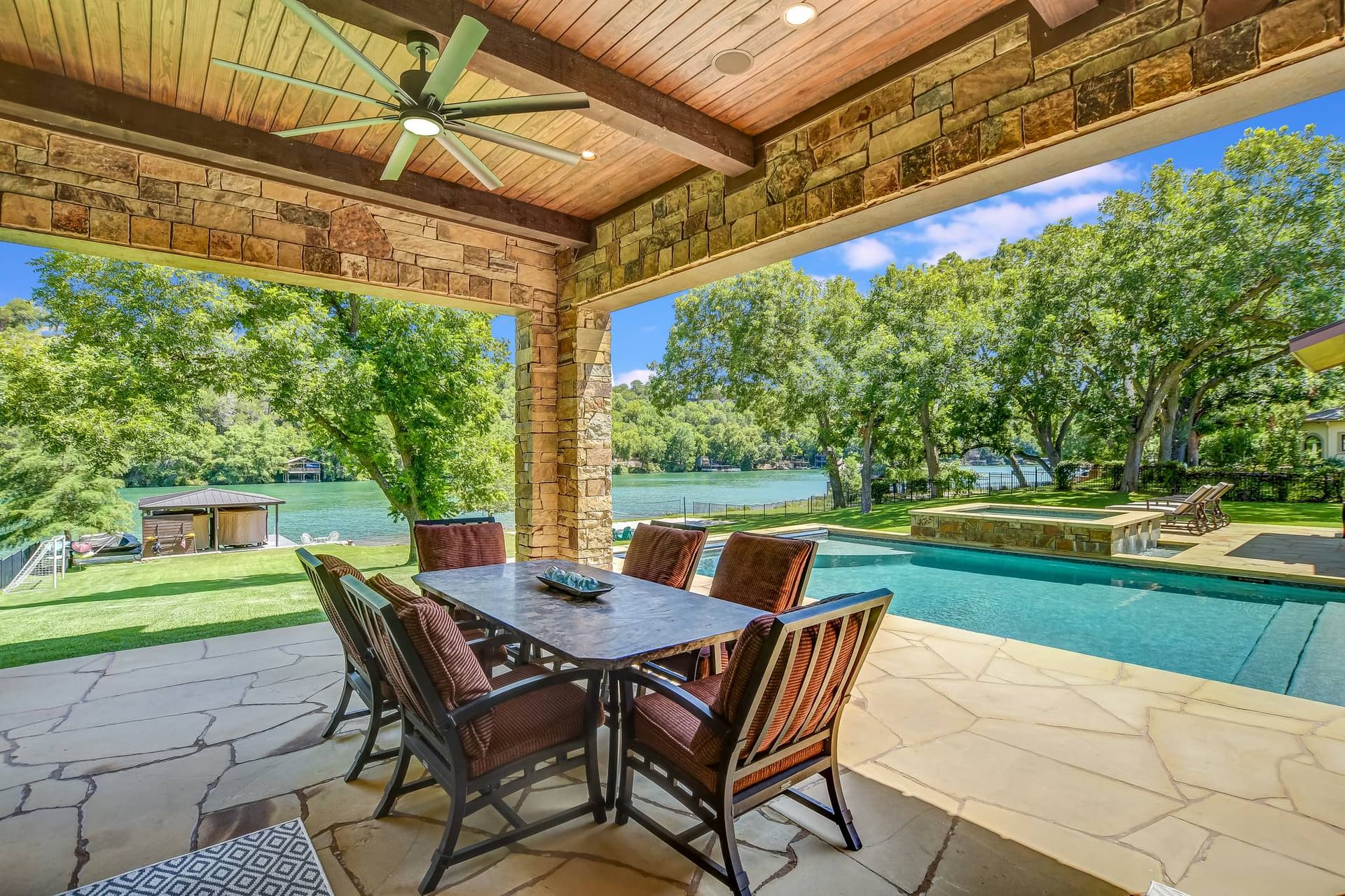 Elite on Lake Austin - Image 35