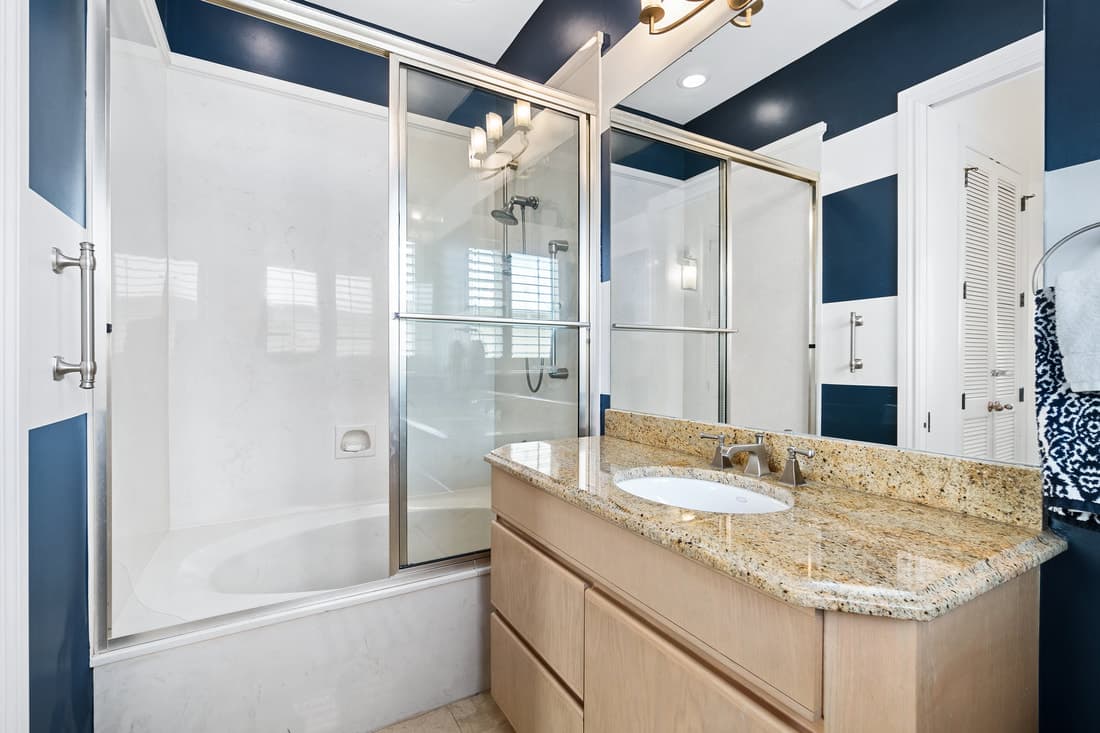 South Beach - Image 18