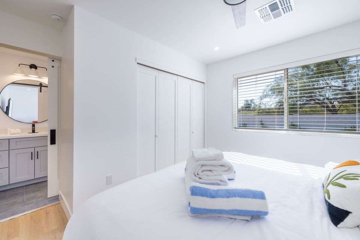 Residence at King's Place - Image 26