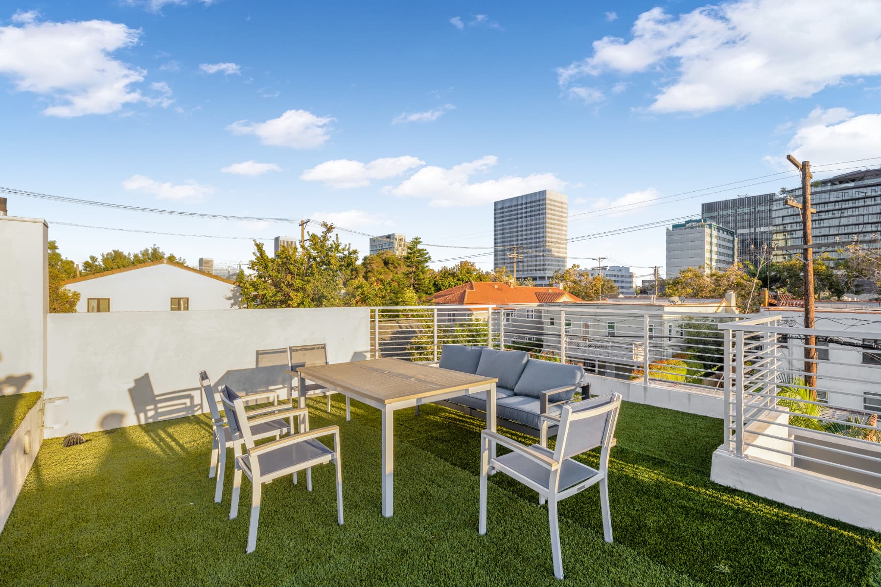 Lindenhurst House - Image 5