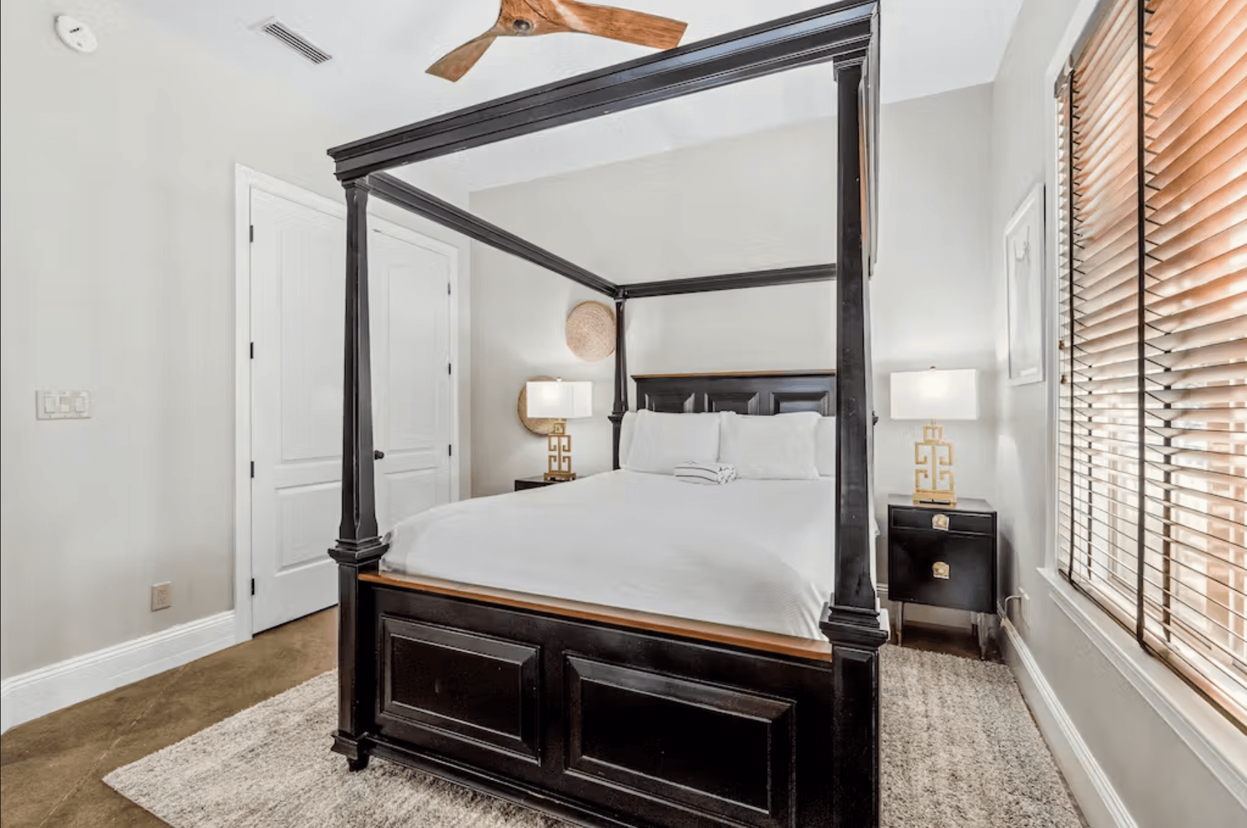 Villa by the Sea House - Image 30