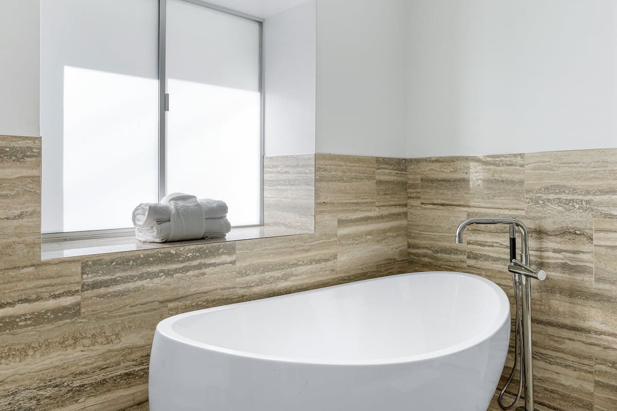 Skyline Chalet - Image 21