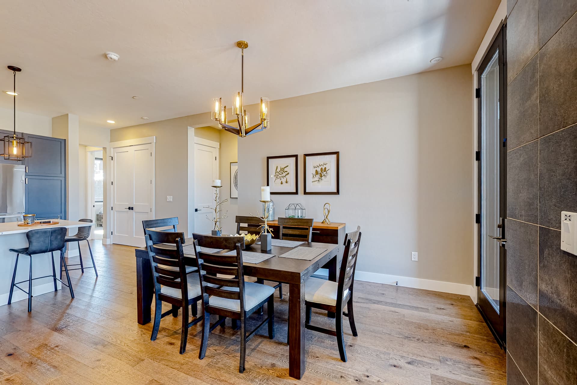 Rendezvous Flat - Image 3