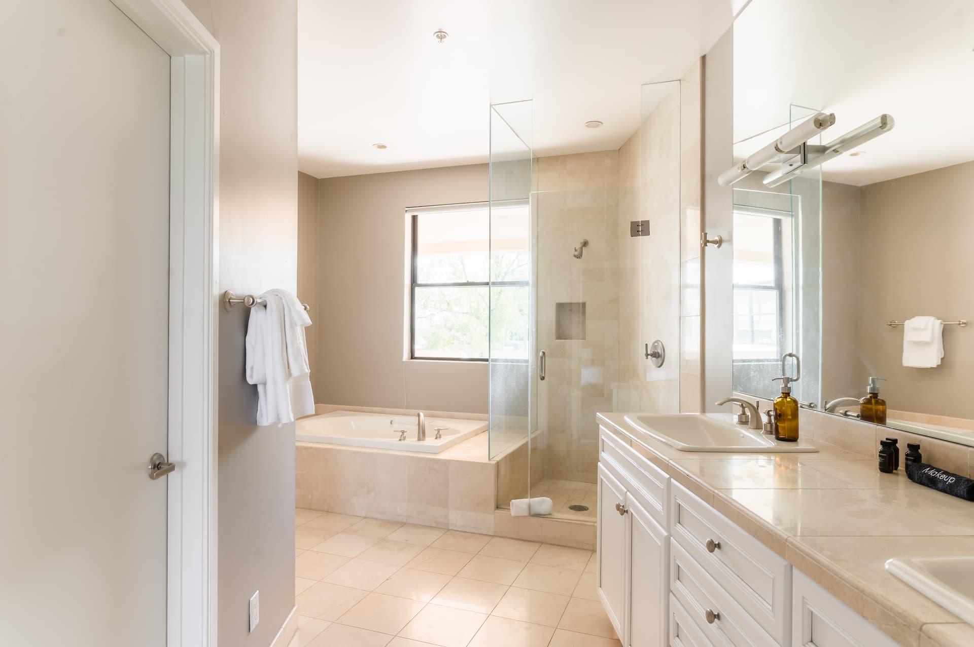 Ivory Home - Image 18