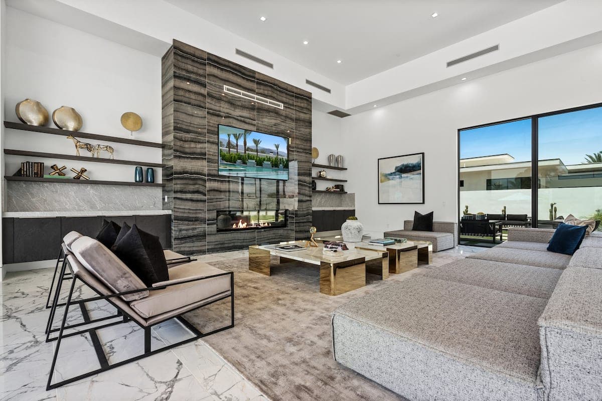 Bravo Villa #7 - Image 2